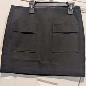 Gap - Women's Front Pocket Mini Skirt Stretch SIZE 4